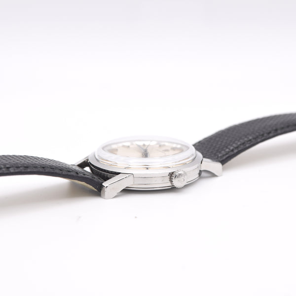 1964 Stunning Omega Seamaster cross hair dial Model 135.005 Manual Wind like new - all original