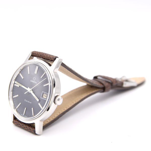 1974 Omega Genève Date Classic Wristwatch with deep seam blue dial Manual Wind Model 136.009 in steel