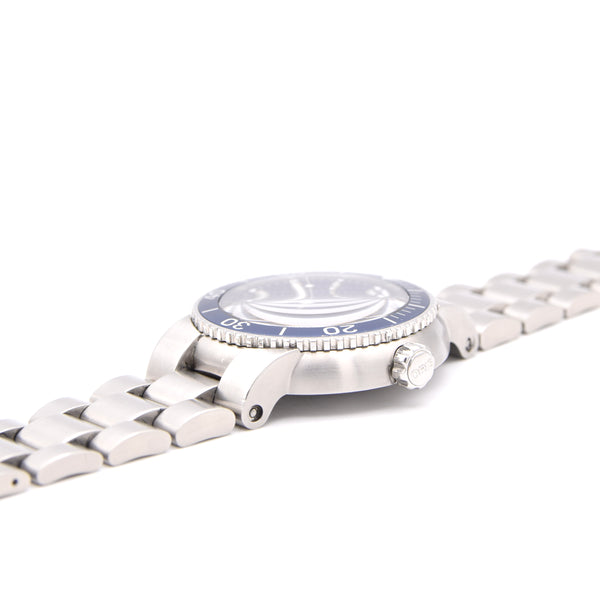 2000 Oris TT1 Auto Diver style Date with blue textured dial model 7533 22-92809 43mm