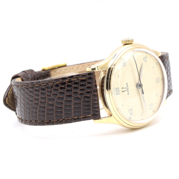 1947 Omega Dress Watch in Solid 9ct Gold English Case stunning dial all original caliber 283