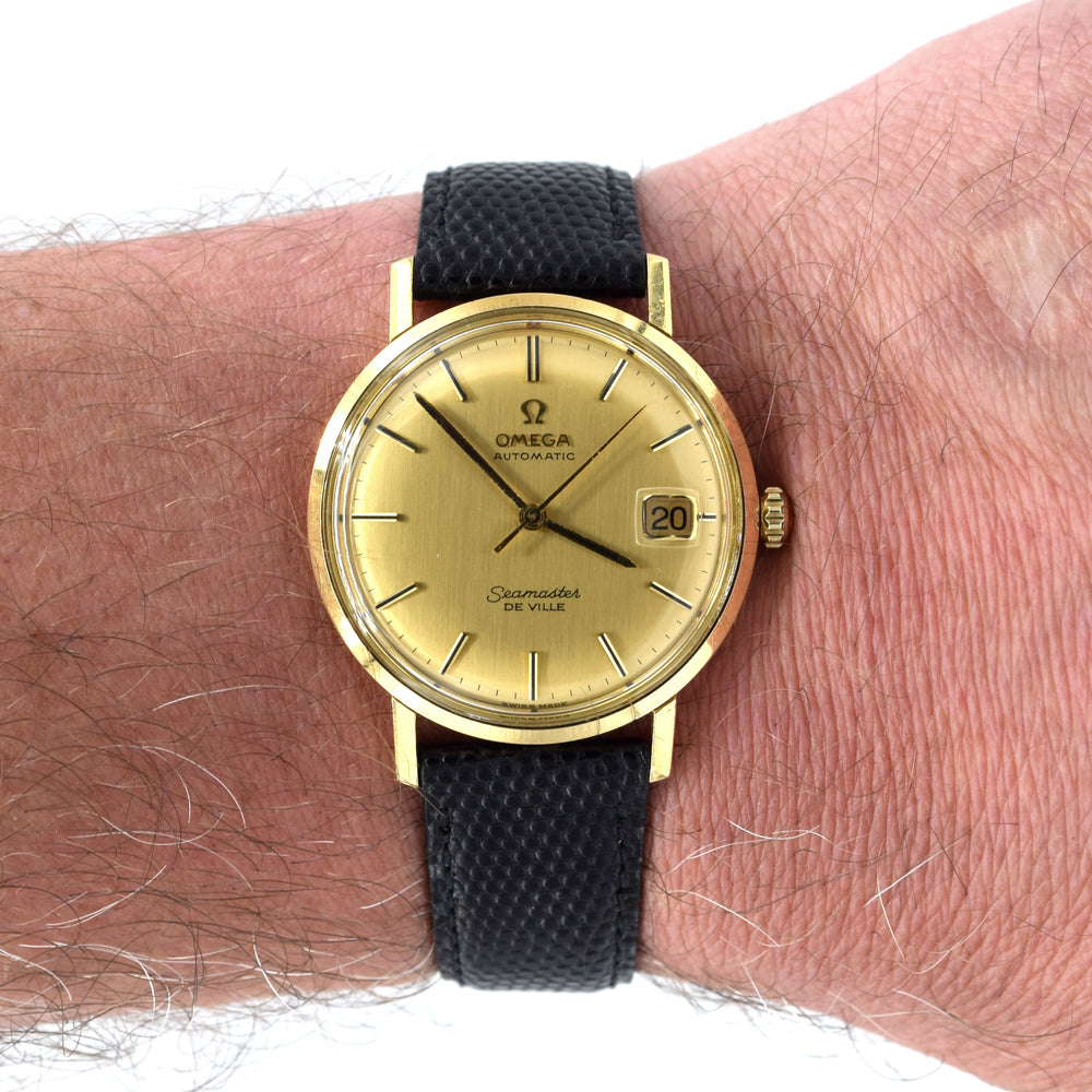 1967 Omega Automatic Seamaster De Ville Date Model 166.3020 in Solid 18ct Gold Rare french Market