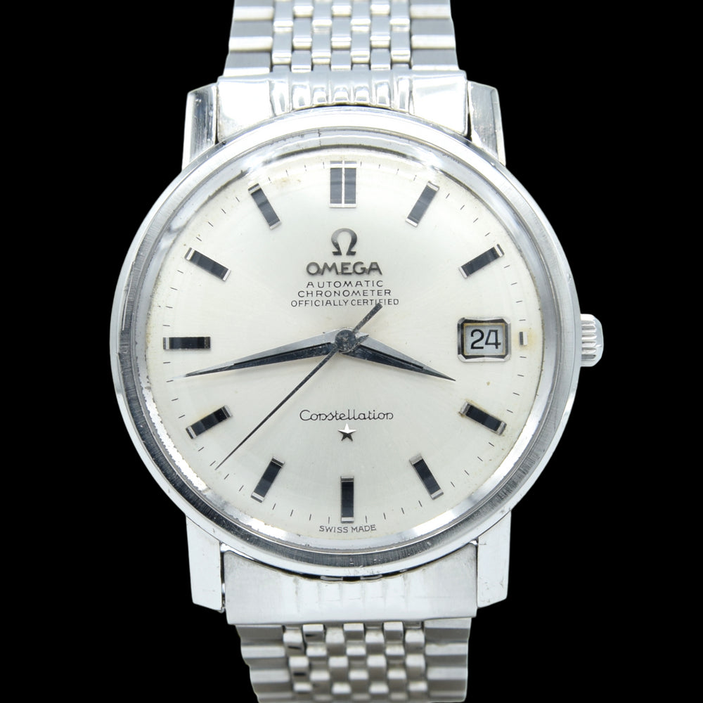 1967 Omega Constellation classic Automatic Chronometer Date Model 168.018 with silvered Dial and Bracelet