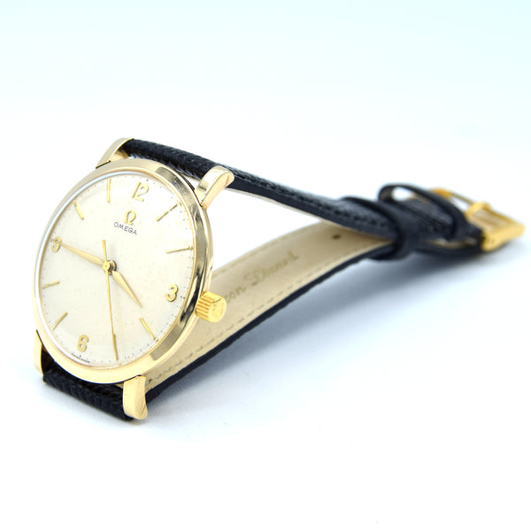 1959 Omega Dress Watch in Solid 9ct Gold English Case Model 14142 all original + Box