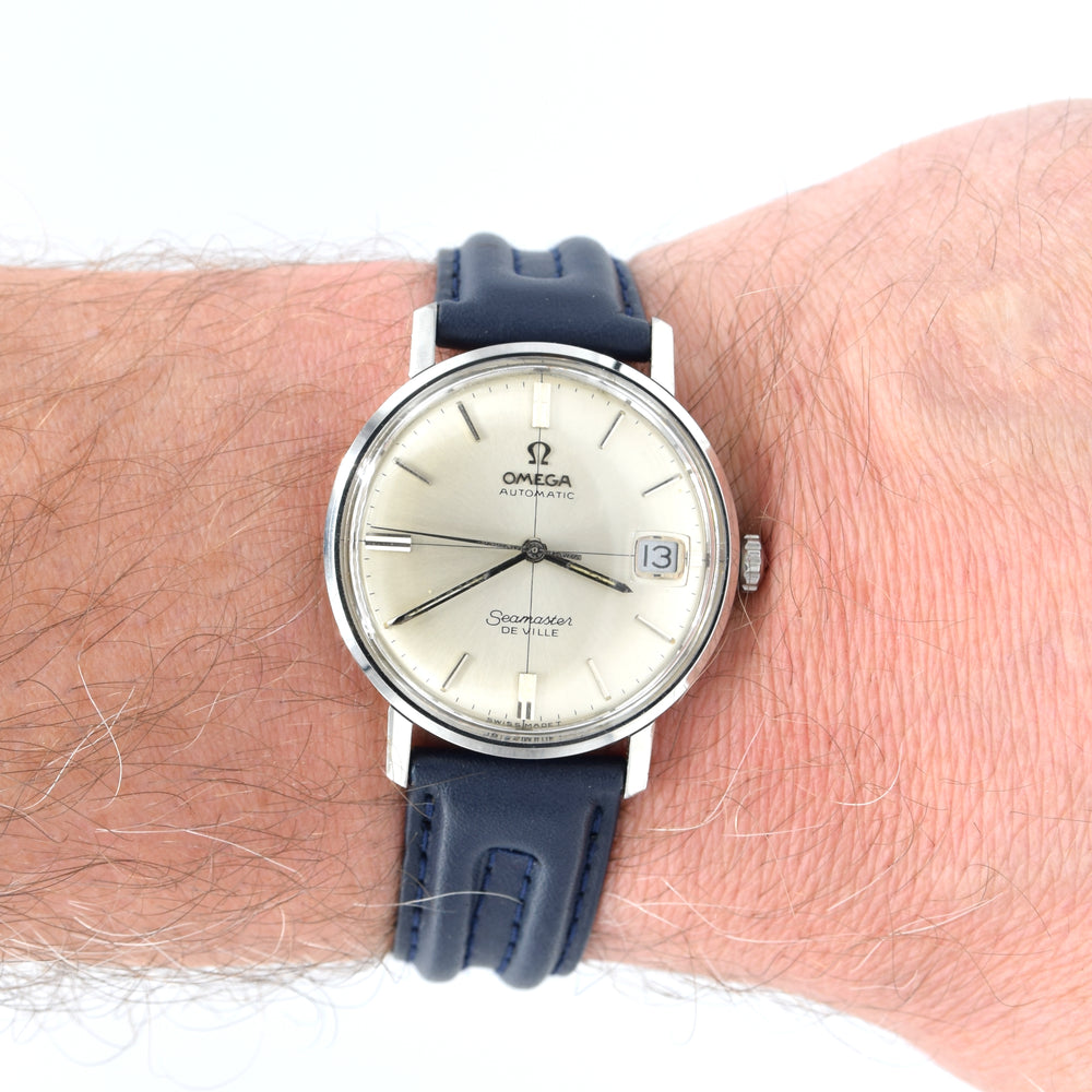 1967 Omega Automatic Seamaster De Ville Date Model 166.020 Wristwatch with cross-hair original dial