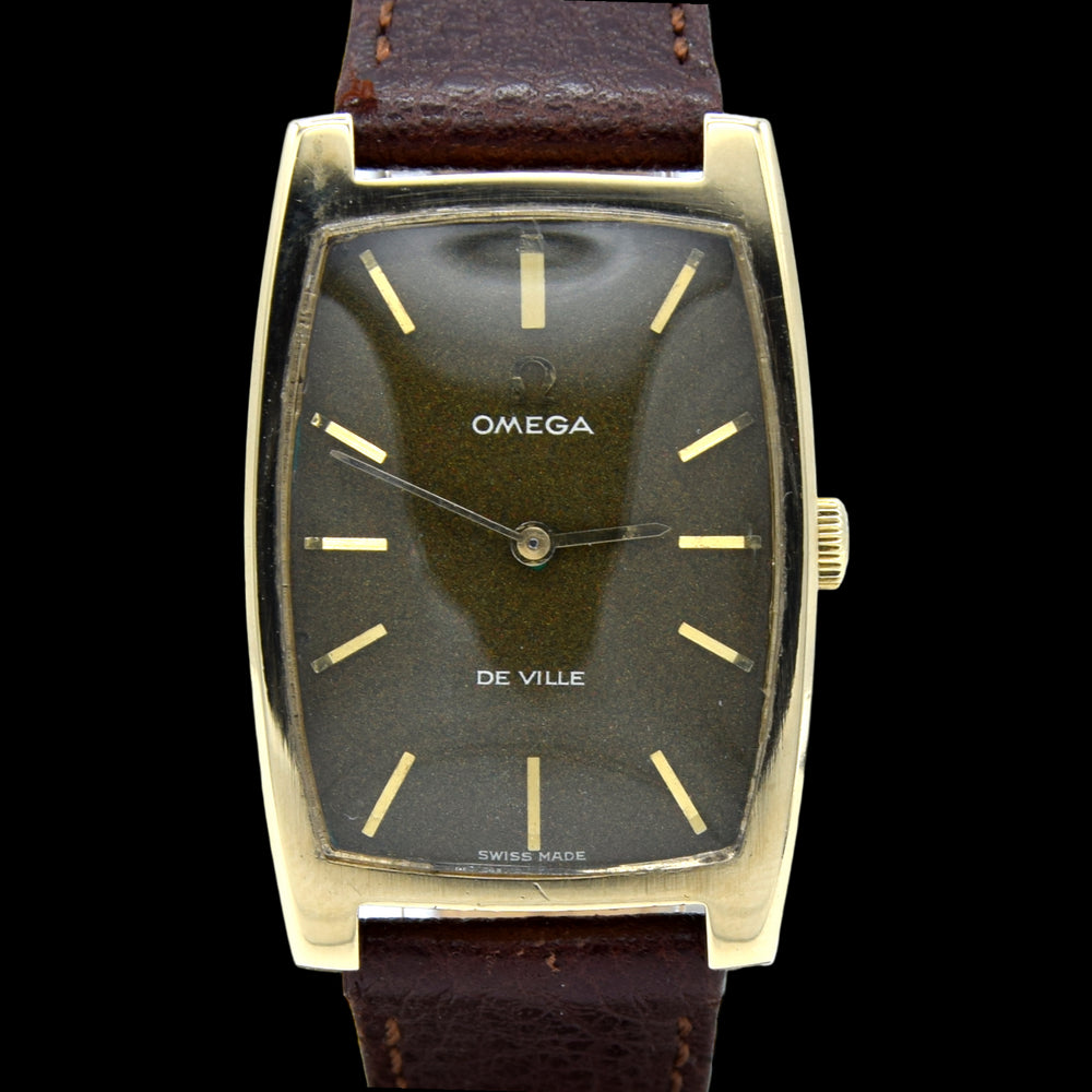 1969 Omega De Ville Unisex Rectangular Wristwatch Model 111.5085 with Unusual Original Khaki Green Dial in 9ct Gold with Original Buckle