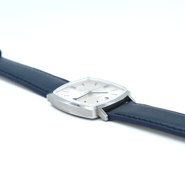 1970 Omega square sophisticated Geneve Model 131.022 Manual Wind with satin silver Dial