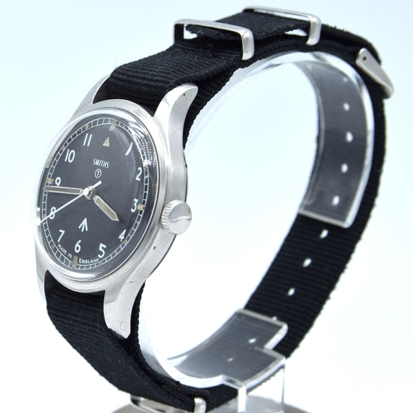 1970 Smiths W10 British Military Issue Wristwatch last issue date - Made in England