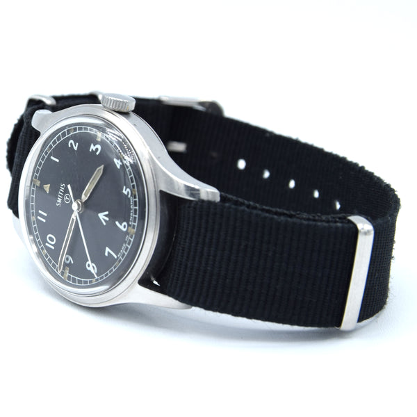 1970 Smiths W10 British Military Issue Wristwatch last issue date - Made in England