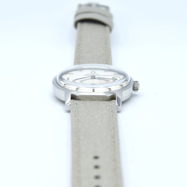 1971 Omega Geneve Automatic Date Model 166.070 with Stunning 'Mosaic' silver Dial caliber 565