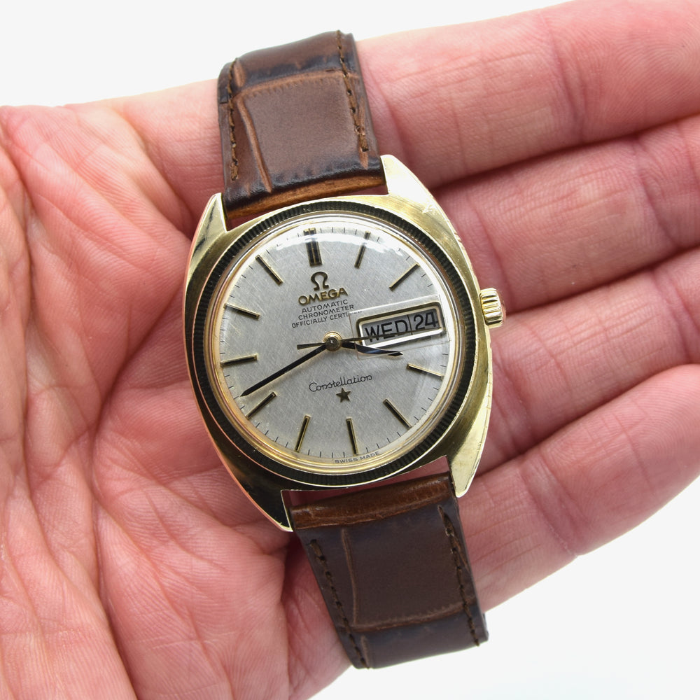 1968 Omega Constellation Auto Day - Date Model 168.029 'C Case' Wristwatch with linen Dial in Gold Capped Case