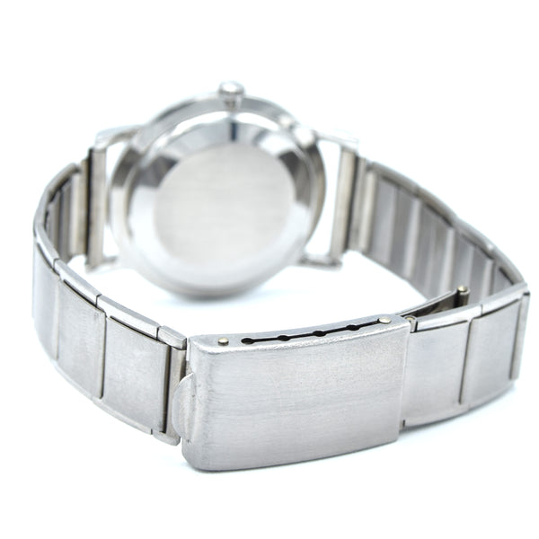 1958 Omega Manual Wind dress watch with central seconds and Mixed Arabic numerals Model 14387