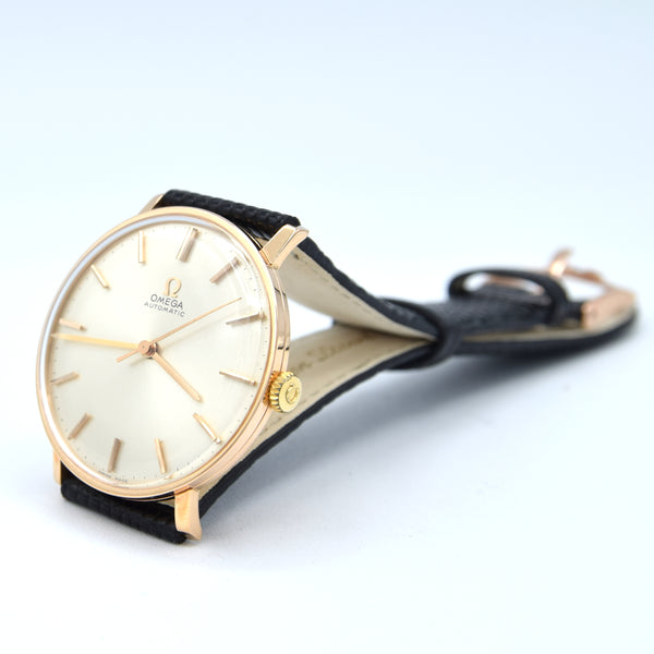 1965 Omega elegant and classic Automatic wristwatch in solid 18k pink Gold cal 552