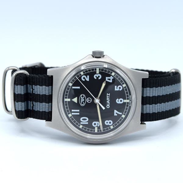 1990 CWC 0552/6645-99 5415317 British Royal Navy Issue Quartz Wristwatch with Hacking Seconds
