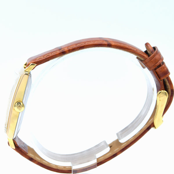 Enicar manual classic date wristwatch ultrasonic star jewels - square wristwatch ref 121/009