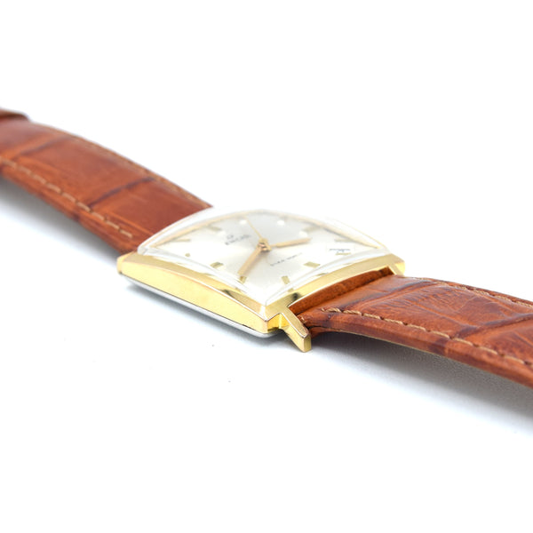 Enicar manual classic date wristwatch ultrasonic star jewels - square wristwatch ref 121/009