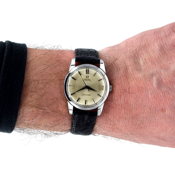 1962 Omega Seamaster Classic Automatic steel Wristwatch Model 14762 with rarer onyx batons