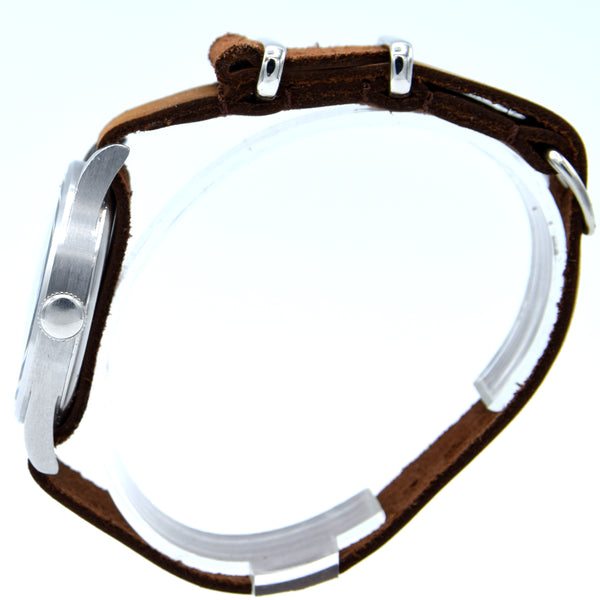 1944 WW2 International watch company super Rare and Collectable British Military Issue WWW Dirty Dozen Wristwatch