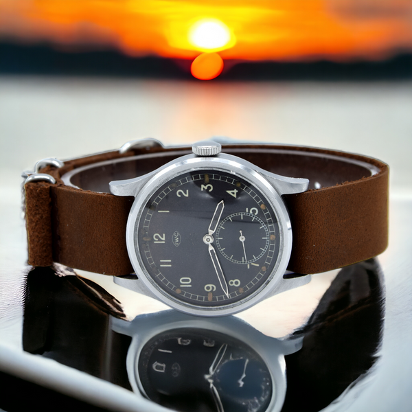 1944 WW2 International watch company super Rare and Collectable British Military Issue WWW Dirty Dozen Wristwatch