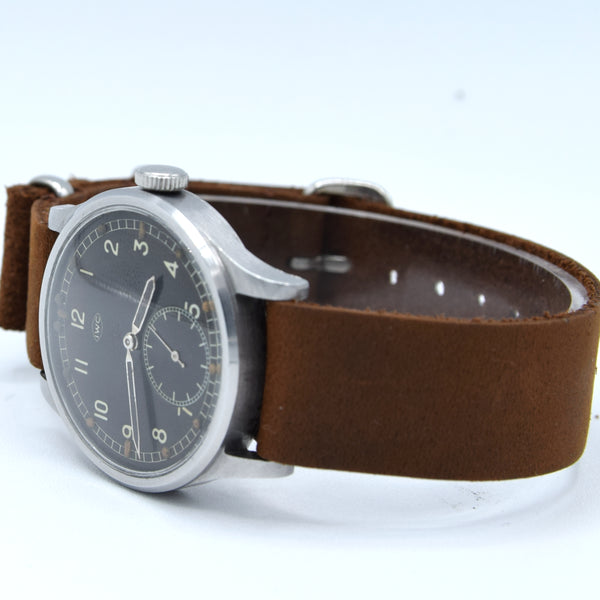 1944 WW2 International watch company super Rare and Collectable British Military Issue WWW Dirty Dozen Wristwatch