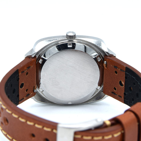 1975 Omega Genève Automatic Large Day/Date Model 166.0170 with Silvered Dial in Stainless Steel with Hooded Lugs