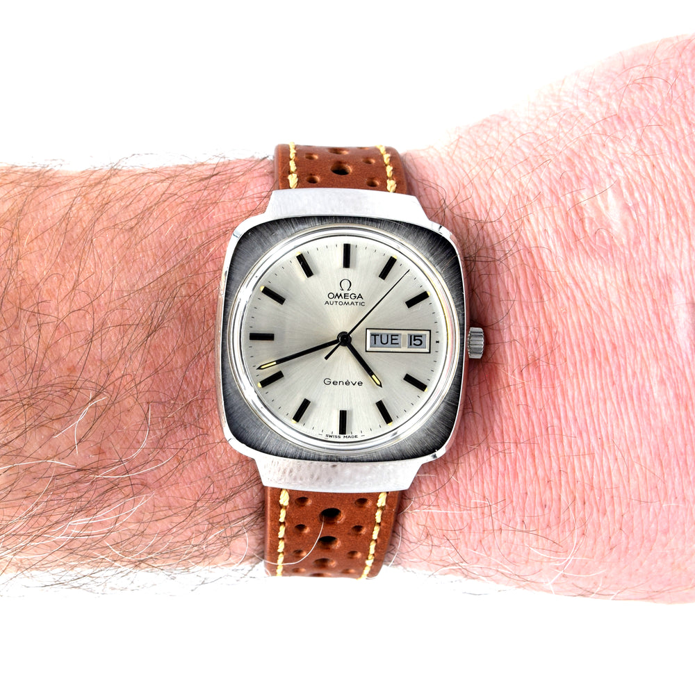 1975 Omega Genève Automatic Large Day/Date Model 166.0170 with Silvered Dial in Stainless Steel with Hooded Lugs