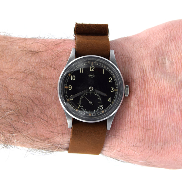 1944 WW2 International watch company super Rare and Collectable British Military Issue WWW Dirty Dozen Wristwatch