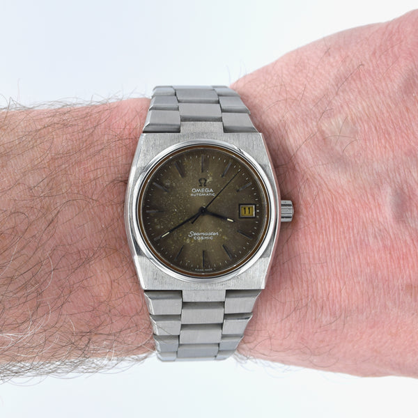 1974 Large Seamaster Cosmic Automatic Date Model 166.0195 with aged satin Grey dial Dial on Bracelet