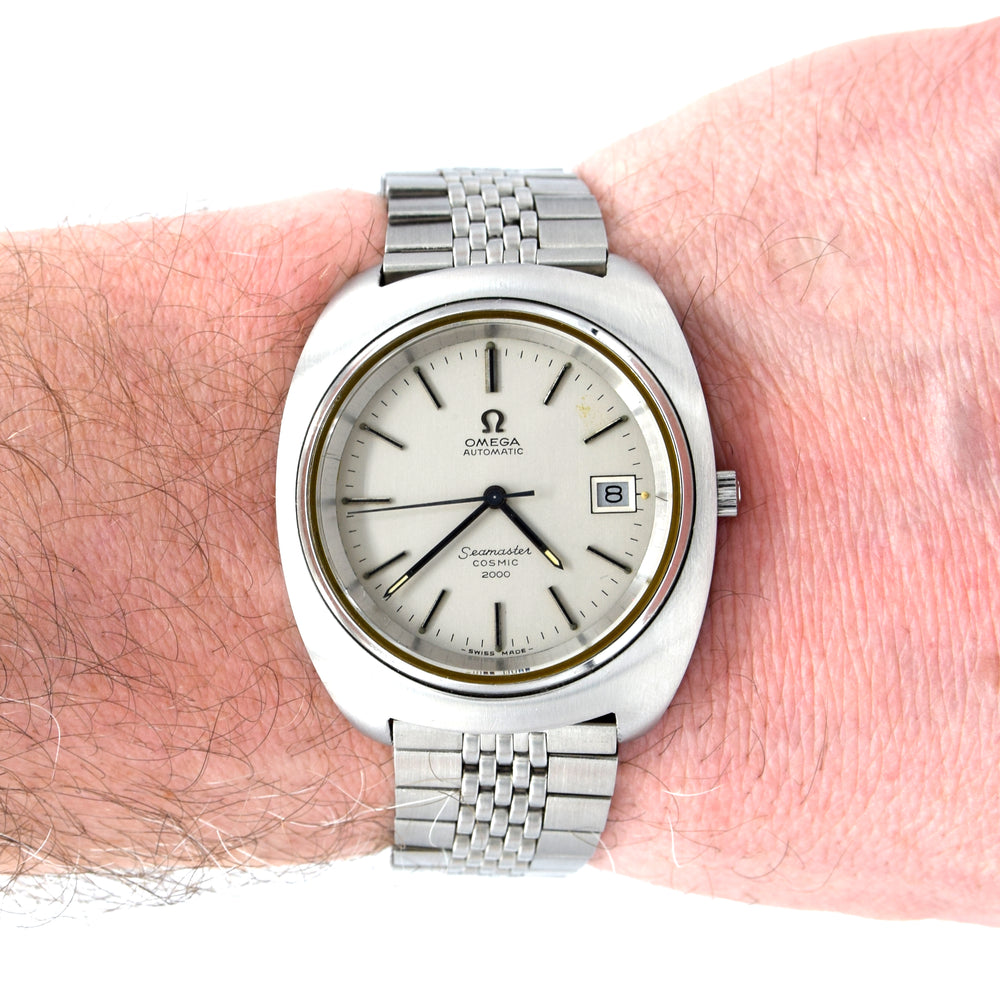 1972 Large Seamaster Cosmic 2000 Automatic Date Date Model 166.132 silvered dial on Bracelet
