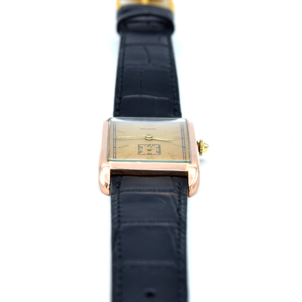 1930s Movado Art deco larger tank - rectangular wristwatch in solid 14ct Gold caliber 470