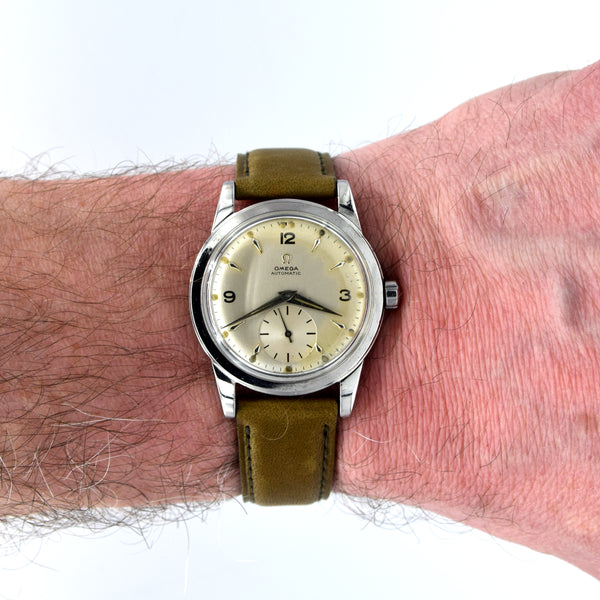 1950 Omega Automatic Bumper with Arabic & Spearhead markers Model 2576 in Stainless Steel