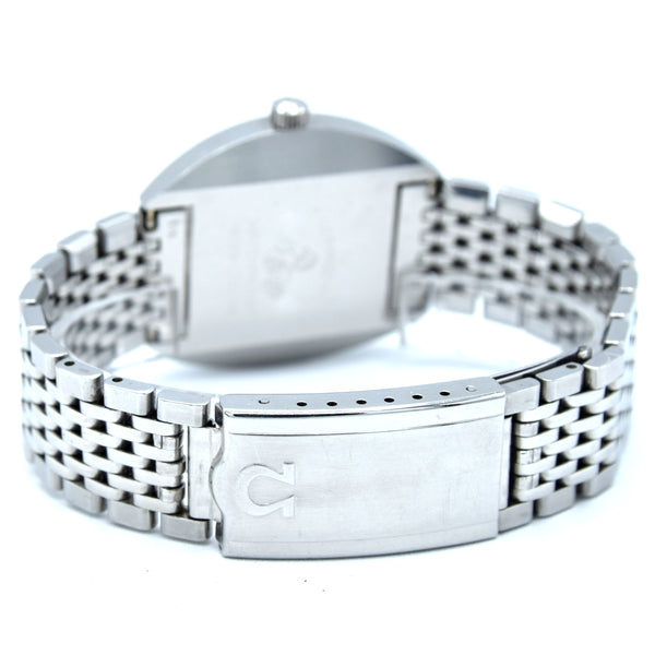 1968 Omega Seamaster Cosmic Date Model 166.023 Cross-Hair Dial Steel Monocoque Case on flat BOR