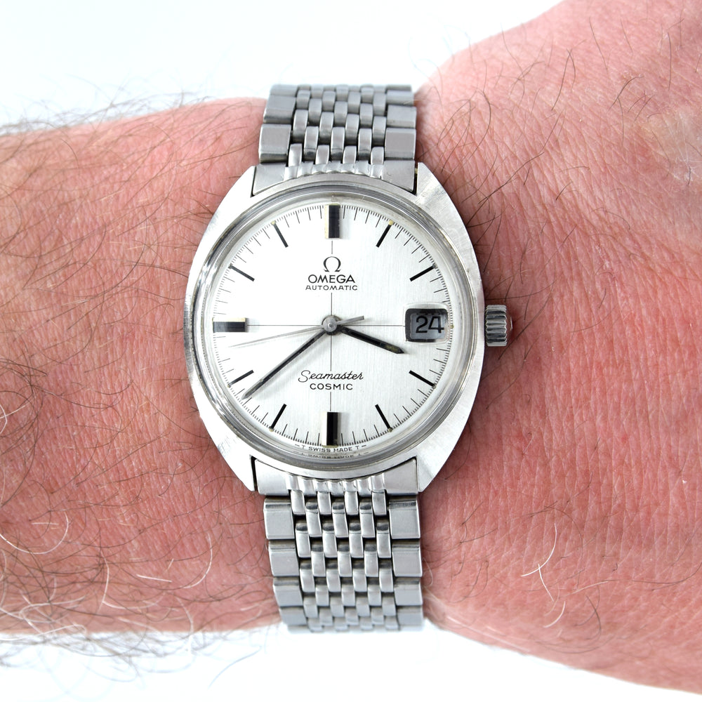 1968 Omega Seamaster Cosmic Date Model 166.023 Cross-Hair Dial Steel Monocoque Case on flat BOR