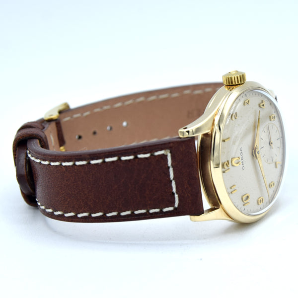 1954 Omega Manual Wind Dress Watch Model 13322 in 9ct Gold with all Arabic applied numerals