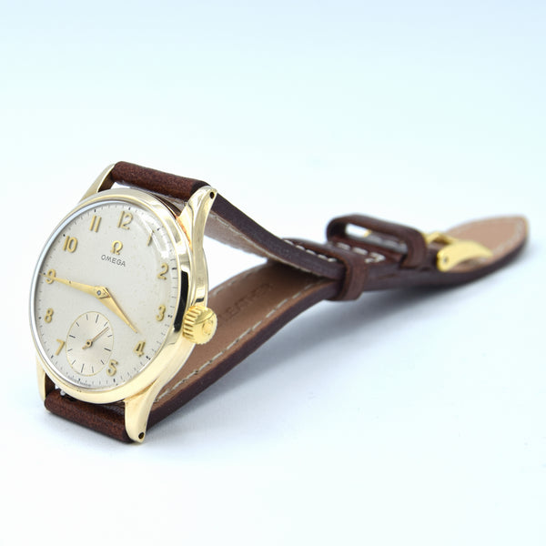 1954 Omega Manual Wind Dress Watch Model 13322 in 9ct Gold with all Arabic applied numerals