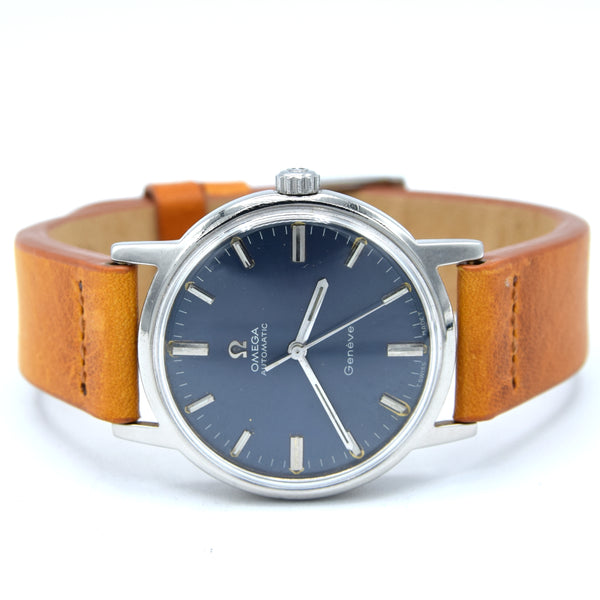 1969 Omega Geneve Automatic calendar  Model 165.070 with Stunning Rare Electric Blue Dial