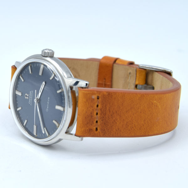 1969 Omega Geneve Automatic calendar  Model 165.070 with Stunning Rare Electric Blue Dial