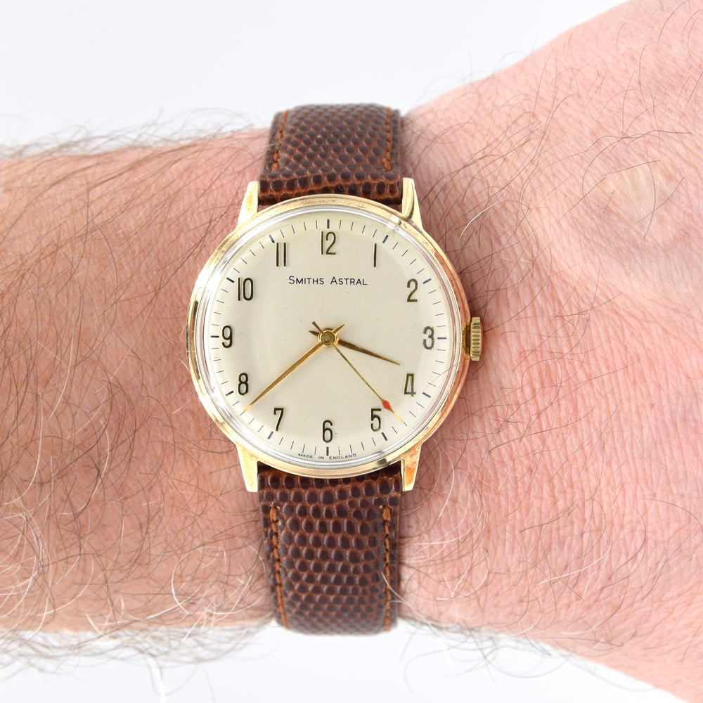1966 Solid 9ct Gold Smiths Astral Watch – Beautiful Cream Dial with Full Applied Arabic Numerals – Fully English Made