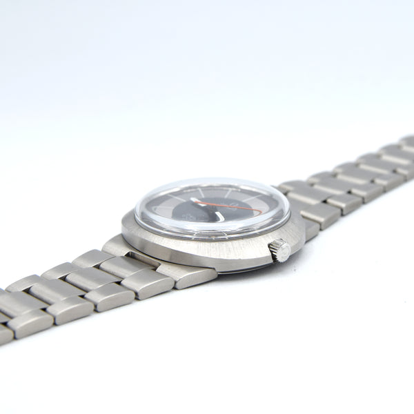 1971 Omega Geneve Dynamic Automatic with Rarer Grey bulls eye Dial 166.039 in Stainless Steel + Papers