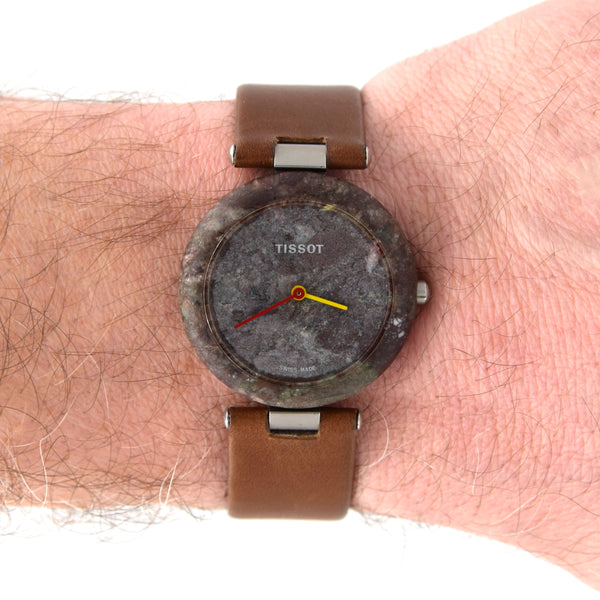 1985 Tissot original swiss Rockwatch ref R151 Alpine granite stone gents size 33mm