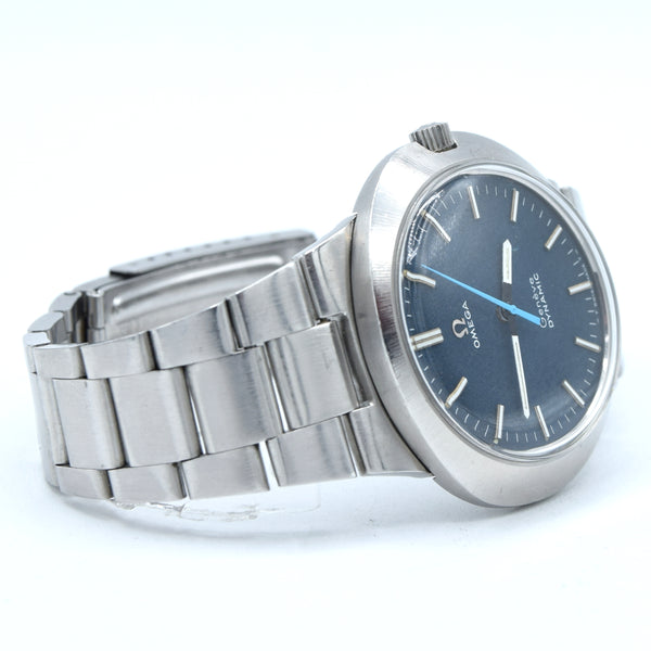 1969 Omega Geneve dynamic with Gorgeous matte blue Dial - unpolished Model 135.033 in steel