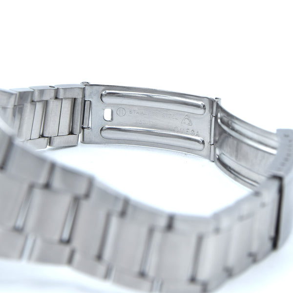 1969 Omega Geneve dynamic with Gorgeous matte blue Dial - unpolished Model 135.033 in steel