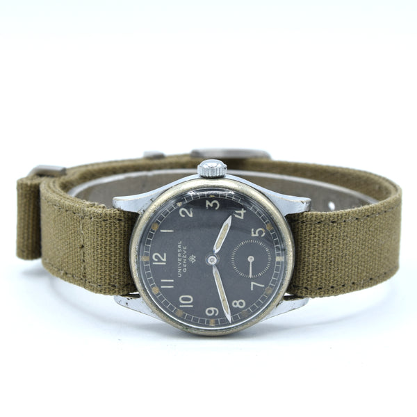 1941-1942 Universal Genève 'Wilhelmina' Wristwatch Dutch market military style unisex 30mm 31250