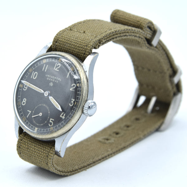 1941-1942 Universal Genève 'Wilhelmina' Wristwatch Dutch market military style unisex 30mm 31250