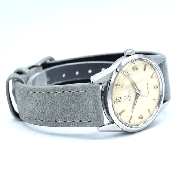 1961 Omega Seamaster Automatic Wristwatch Model 14700 with Original Off-White Explorer Dial in Steel