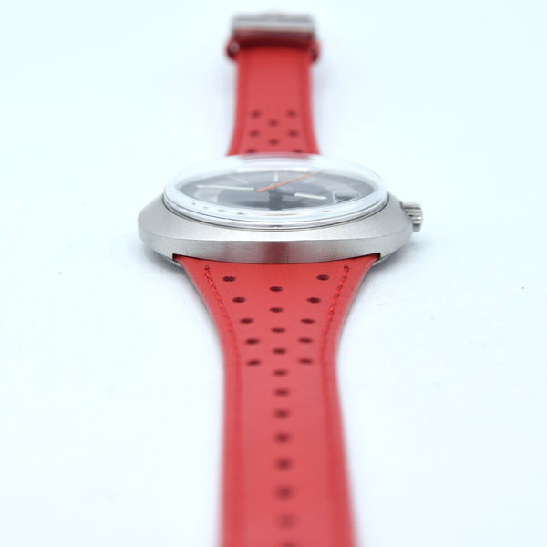 1969 Omega Geneve Dynamic Automatic with Rarer Grey bulls eye Dial 166.039 in Stainless Steel