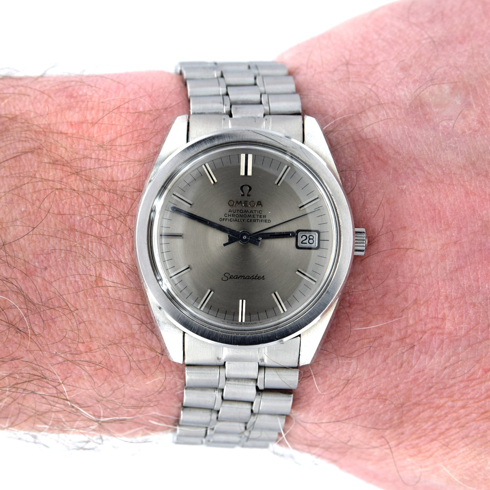 1967 Omega Seamaster Automatic Rare chronometer officially certified Date Model 168.022 on bracelet