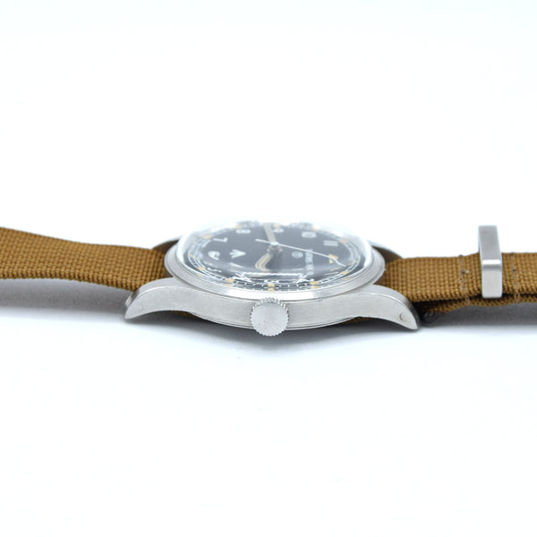 1967 Smiths W10 British Military Issue Wristwatch first issue date - Made in England Mint condition