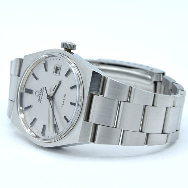 A stainless steel wristwatch with a silver-toned metal bracelet and a white dial, photographed on a clean white background.