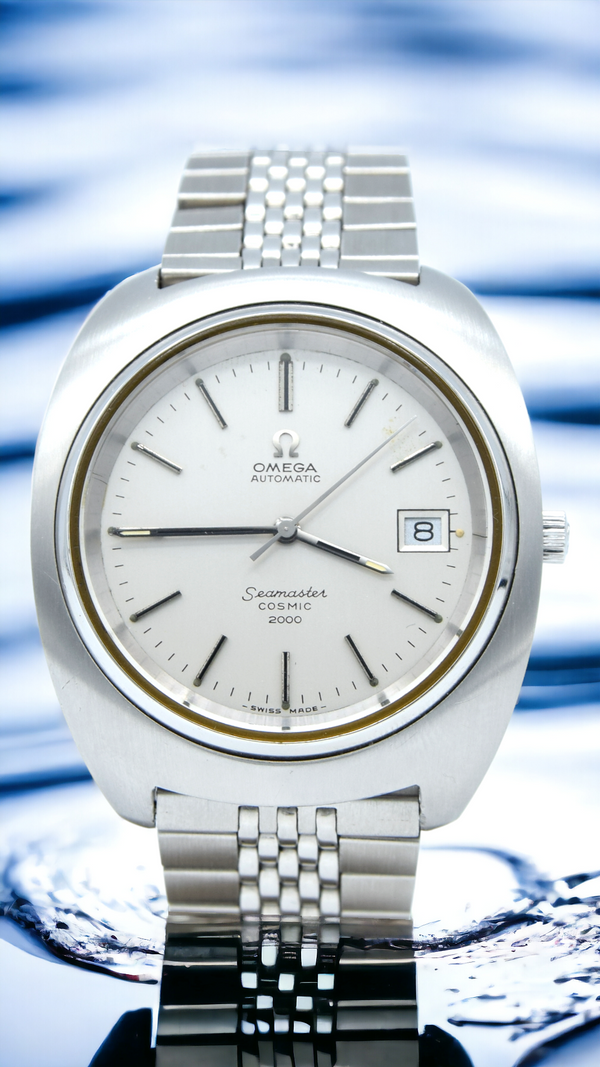 1972 Large Seamaster Cosmic 2000 Automatic Date Date Model 166.132 silvered dial on Bracelet