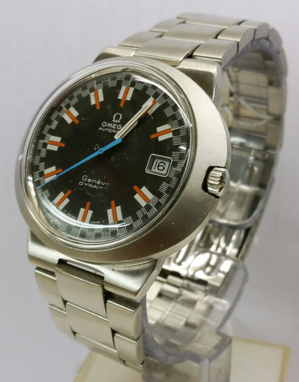 Rare Omega Dynamic Grand Prix Racing Watch in Stainless Steel Case and Bracelet Cal 565 1969
